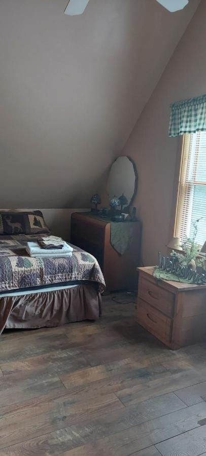 The Old Tioga Inn Bed And Breakfast Fairmount Springs Esterno foto
